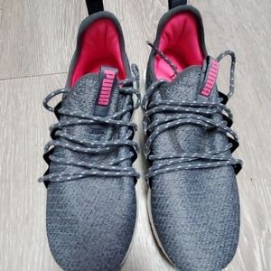 Puma Women's Tennis Shoes Softfoam Size 8.5